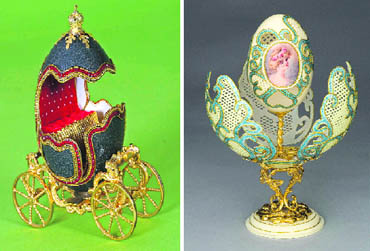 A chariot and a photo frame