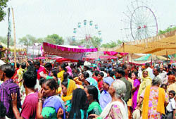 Devotees at the Bhadarkali mela in Amritsar