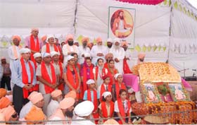 Devotees observe the death anniversary of Baba Phool Nath Chaheru