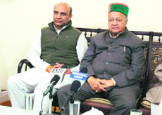 Union Minister of State for Defence MM Pallam and Union Steel Minister Virbhadra Singh speaking to the media at Manali on Tuesday.