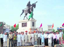 Citizens pay homage to Maharana Pratap at a function in Rewari. 