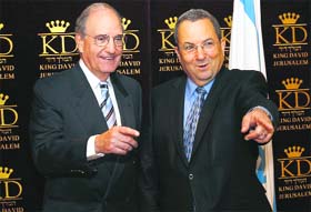 Israels Defence Minister Ehud Barak (R) with US Middle East Envoy George Mitehell in Jerusalem