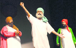 Artistes perform at the play ‘Chandni Chowk Ton Sirhind Tak’ at the Randhawa Auditorium in Chandigarh on Thursday.