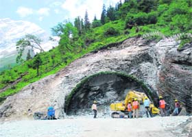 Site of 8.8 km long Rohtang tunnel near Dhundi