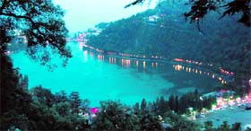 A view of the Nainital Lake.