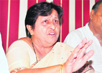 Dr Santosh Chauhan, Congress leader and former Women State Commission chief, addresses a press conference in Haridwar on Sunday.  
