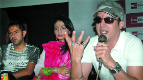 Actors Jimmy Shergill (extreme right) and Neeru Bajwa accompanied by Punjabi singer Gippy Grewal addressing media in Bathinda on Monday.