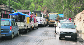 Parking mess at Nandni on the Jammu-Srinagar national highway has become bane of motorists.