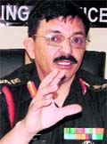Col Sharad Dhindaw, Director (Recruitment) addressing a press conference in Ludhiana on Tuesday