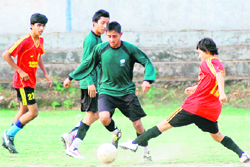 A match in progress at the Lala Nemi Dass Dehradun Football League 