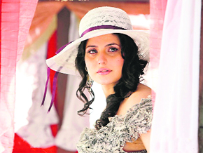 Zarine Khan debuted opposite Salman Khan in Veer