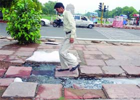 Delhi is getting ready for the Commonwealth Games, but If this is the state of footpaths at India Gate, one can well imagine the state of other roads