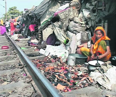 Homeless along the railway tracks Photo: WFS