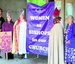 Traditionalist Anglicans wanted restrictions on the authority of female bishops but were defeated at the meeting at York University