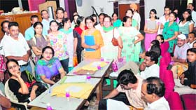 Parents argue with counsellors at GMCH-32 in Chandigarh on Friday.