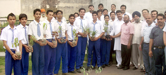 Students of Holy Dale Public School with saplings in Ludhiana 
