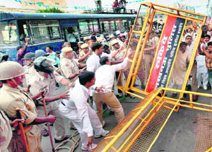 The loss to the country on the day of Bharat bandh ran into crores of rupees