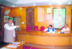 Mussoorie MLA Jot Singh Gunsola and Palika President OP Uniyal at a meeting in Mussoorie