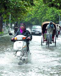 Downpour leaves a road near the DC office in Jalandhar waterlogged 