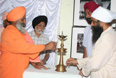 Balbir Singh Seechewal at the opening of photo exhibition on Bhopal gas tragedy in Faridkot on Wednesday.