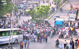 An aerial view of the traffic jam near the bus stand caused by relatives of the victim
