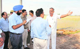 Dr Gurbhajan Singh, commissioner (Agriculture) of Union Agriculture Ministry visits the flood-hit areas of Sirsa.
