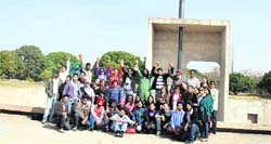 Gaurav Chabra with his volunteers.