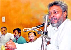Dr Rajendra Singh, Magsaysay award recipient, addresses a seminar in Haridwar on Friday