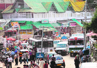Heavy rush, particularly over the weekends, hits the eye on entering the town from the bus stand
