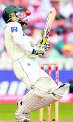 Imran Farhat gets hit by a bouncer on Sunday