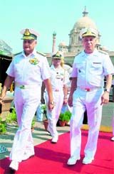Chief of the Naval Staff Admiral Nirmal Verma with his Brazilian counterpart Admiral Julio Soares De Moura Neto during a ceremonial reception prior to their meeting in New Delhi on Monday.