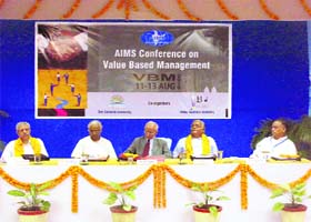 Experts from top management institutions participate in a seminar at Dev Sanskriti University, Haridwar