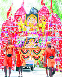 A decorated Kanwar in Haridwar