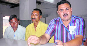 Manoj Dhyani, convener of the Uttarakhand Andolankari Sanyukt Manch, addresses a press conference in Dehradun on Friday.