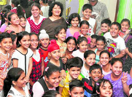 Choreographer Saroj Khan, who was in town today, with students of her