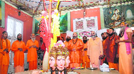 Prayers being offered at the Deshnami Akhara Temple in Srinagar on Thursday before taking the Chhari Mubarak to the Amarnath cave shrine.