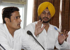 Ravneet Singh Bittu (right), MP and president of the Punjab Youth Congress, along with Vikas Upadhaya, general secretary of the All India Youth Congress, addresing media persons in Bathinda on Sunday