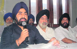 Harpal Singh Sethi, national president of the Rashtriya Sikh Mahasabha, addresses a press conference in Dehradun on Monday. 