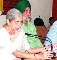 Health Minister Laxmi Kanta Chwala addersses the seminar at IMA hall in Amritsar