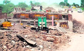 The bridge site at Dahri village near Banur.