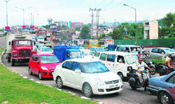A traffic jam at the Tawi Bridge in Jammu