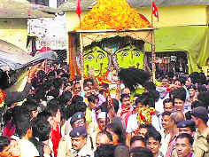 The palanquin of Nanda-Sunanda being taken out in the Kumoan region.