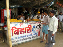Bihari tea stall set up by a migrant outside the refinery. 