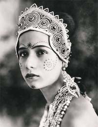 Like most actresses of the period, 15-year-old Renee Smith was given the screen name of Sita Devi