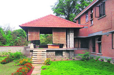 A view of the green residence of wildlife photographers