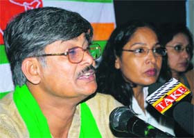 Dr Sunilam, national general secretary of the Indian Solidarity Committee for Freedom, Democracy and Human Rights addresses mediapersons in Jammu
