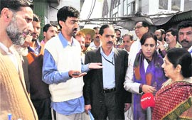 Sushma Swaraj a member of the all-party delegation, interacting with Kashmiri people outside Hazratbal shrine in Srinagar on Tuesday.