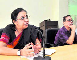 Dr Alka Acharya, a Chinese expert from JNU, New Ddelhi, delivers talk at Doon University in Dehradun on Saturday