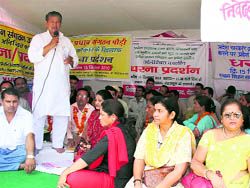 Union Minister of State for Labour and Employment Harish Rawat addresses gram pradhans in Dehradun on Saturday
