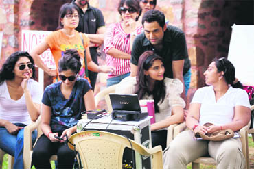 Rajshree Ojha in a chat with Sonam Kapoor on the sets of Aisha